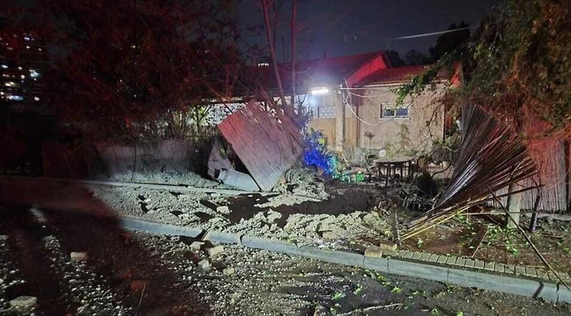 ইরানের ক্ষেপণাস্ত্র হামলায় ইসরাইলে ব্যাপক ক্ষয়ক্ষতি