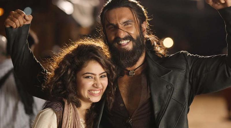 ‘ধুরন্ধর’ অভিনেতাদের মধ্যে সবচেয়ে ধনী কে?