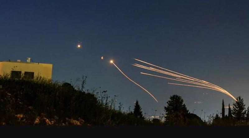 ইসরায়েলে একদিনে ৬৩ হামলা হিজবুল্লাহর