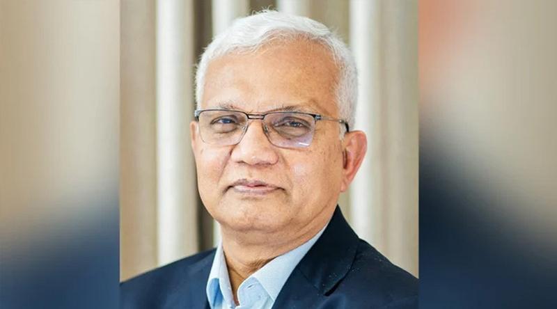 ঈদে বাড়ি গিয়ে রোগী দেখছেন সমাজকল্যাণমন্ত্রী