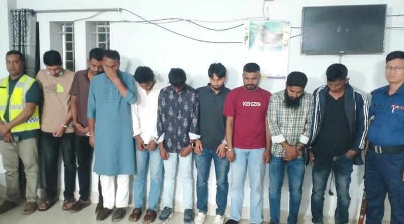 কুমিল্লায় ঈদের ছুটিতে এসে মাদক সেবন, আটক ৯