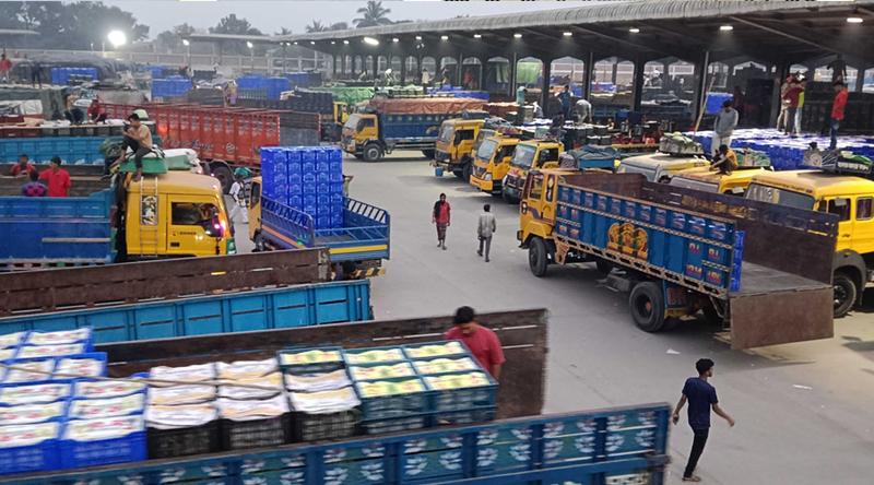 ঈদের ছুটি শেষে ৭ দিন পর সচল হলো বেনাপোল-পেট্রাপোল বন্দর