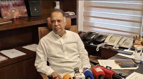 তেলের অভাবে কারও গাড়ি কি বন্ধ হয়ে গেছে? প্রশ্ন জ্বালানি মন্ত্রীর