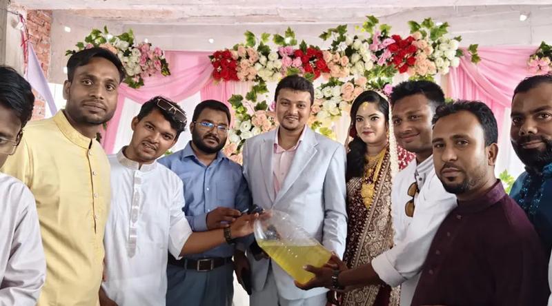 গণঅধিকারের নেতার বিয়েতে ছাত্র অধিকার পরিষদের নেতাকর্মীদের ডিজেল উপহার