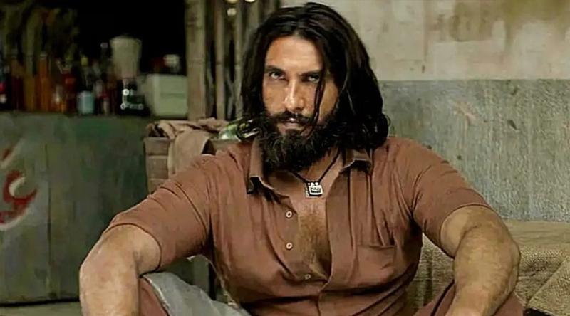 আদালতে রণবীর সিং , চাইতে হবে নিঃশর্ত ক্ষমা