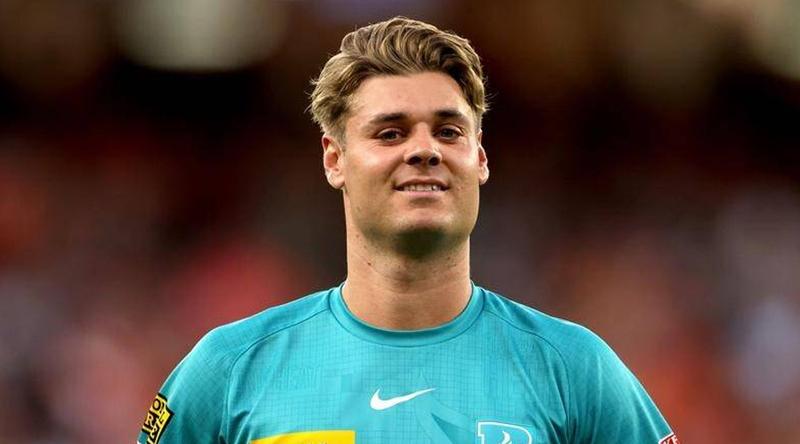 পিএসএলের চেয়ে কম পারিশ্রমিকে আইপিএলে গেলেন জনসন