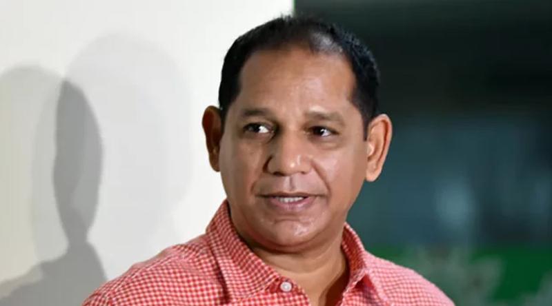 ওমরা পালন শেষে দেশে ফিরে দায়িত্ব নেবেন বাশার