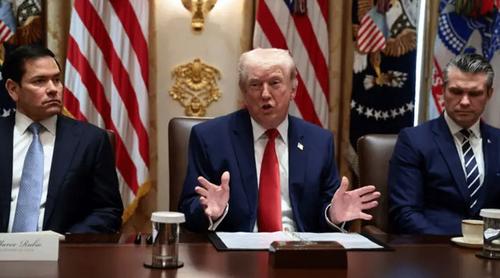 আলোচনায় না এলে ভয়াবহ পরিণতির মুখে পড়বে ইরান : ট্রাম্প