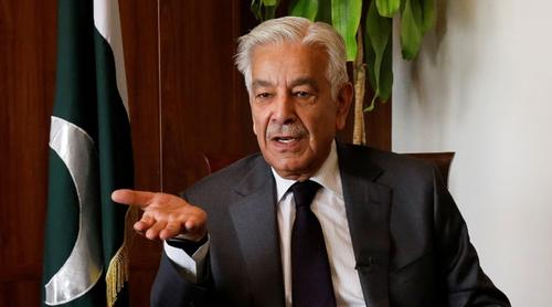 হরমুজ ইস্যুতে যুক্তরাষ্ট্রকে খোঁচা দিলেন পাকিস্তানি প্রতিরক্ষামন্ত্রী