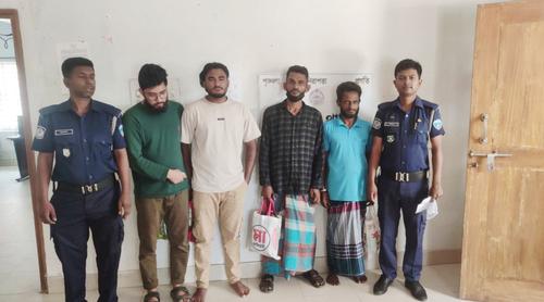 বুড়িচং সীমান্তে অভিযান, ৪ মাদকসেবী আটক