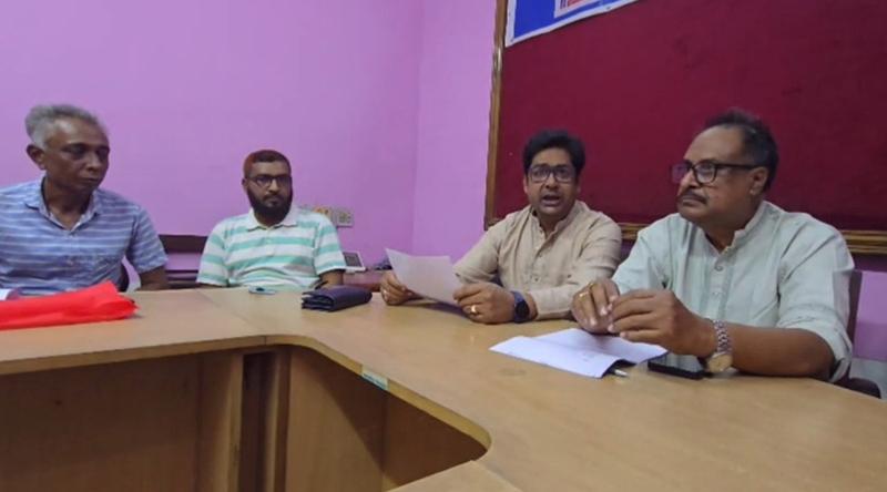 আহ্বায়কসহ চাঁপাইনবাবগঞ্জে এনসিপির শীর্ষ ৮ নেতার পদত্যাগ