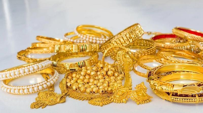 দেশের বাজারে স্বর্ণের দামে ফের বড় পতন