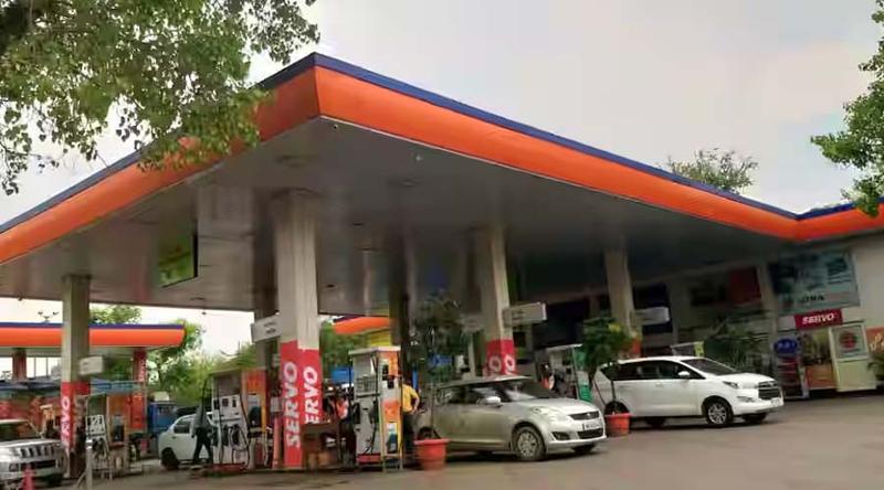 ভারতের চণ্ডীগড়ে পেট্রোল পাম্পে বিক্রি হবে মদ, নেপথ্যে যে কারণ