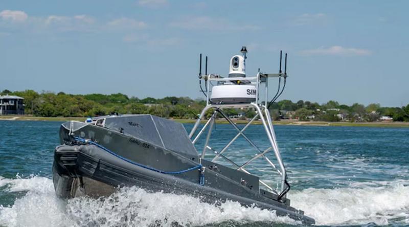 ইরান যুদ্ধে এবার চালকবিহীন ড্রোন বোট মোতায়েন করছে যুক্তরাষ্ট্র