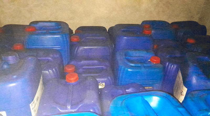 কক্সবাজারে পাচারের জন্য মজুদ ৩ হাজার লিটার এসিড জব্দ