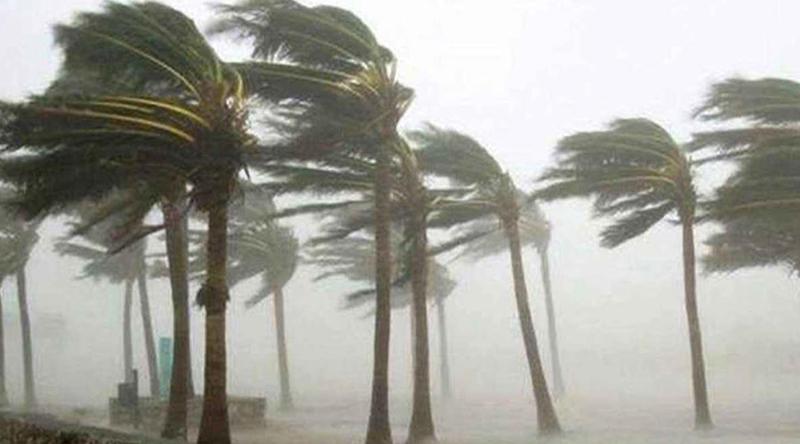 সকাল ৯টার মধ্যে ৬০ কিমি বেগে ঝড় ও বজ্রসহ বৃষ্টির আশঙ্কা