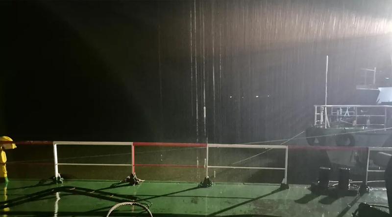 কালবৈশাখী ঝড়ে দৌলতদিয়া-পাটুরিয়া নৌরুটে ফেরি চলাচল বন্ধ