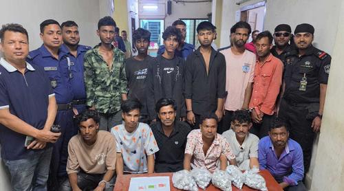 ফতুল্লায় ১২ মাদককারবারি আটক