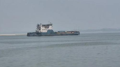 দৌলতদিয়া-পাটুরিয়া নৌরুটে ফেরি চলাচল শুরু