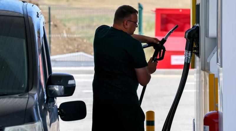 পেট্রোল রপ্তানি বন্ধ করতে যাচ্ছে রাশিয়া