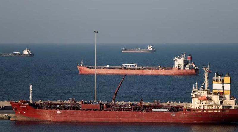 হরমুজ প্রণালিতে কীভাবে টোল আদায় করছে ইরান?