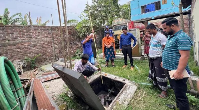 ময়মনসিংহে পাম্প মালিকের বাসার গোপন ট্যাংকে মিলল ২৪ হাজার লিটার জ্বালানি তেল