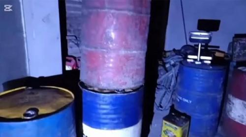 গাজীপুরে মধ্যরাতে মিলল ১৮ ড্রাম অবৈধ জ্বালানি