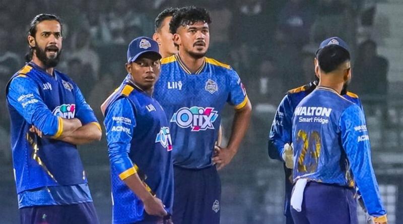 বকেয়া না মেটালে ঢাকা ক্যাপিটালসের বিপক্ষে কঠোর পদক্ষেপ নেবে বিসিবি