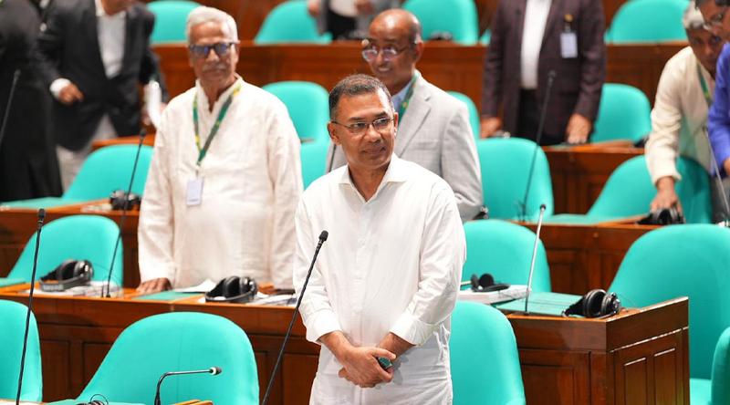 ৫ মিনিট আগেই সংসদের অধিবেশনে প্রবেশ করেন প্রধানমন্ত্রী তারেক রহমান