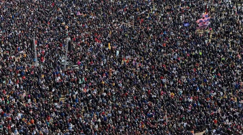 ট্রাম্পবিরোধী বিক্ষোভে সরব আমেরিকা