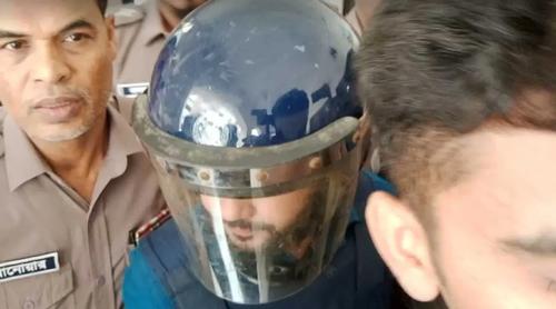 আদালতের এজলাসে তোলার সময় অঝোরে কাঁদলেন আর এস ফাহিম