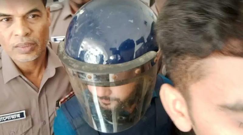 আদালতের এজলাসে তোলার সময় অঝোরে কাঁদলেন আর এস ফাহিম