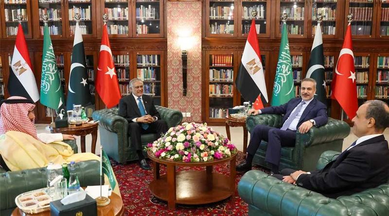 জরুরি বৈঠক শেষে পাকিস্তান  ছাড়লেন মুসলিম নেতারা