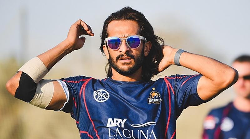মাঠের আচরণে শাস্তি পেলেন পাকিস্তানি তারকা