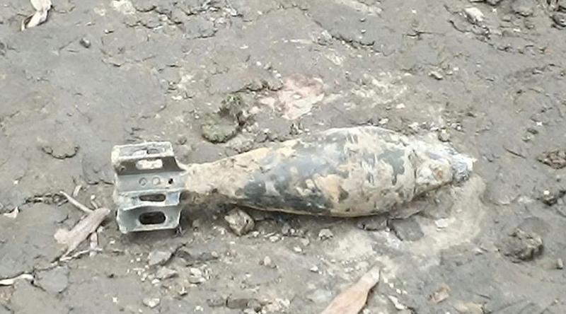 পুকুর খননের সময় তাজা মর্টারশেল উদ্ধার