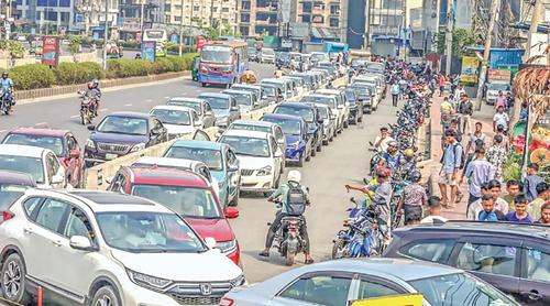 জ্বালানি তেলের দাম বাড়বে কি না, জানা যাবে আজ