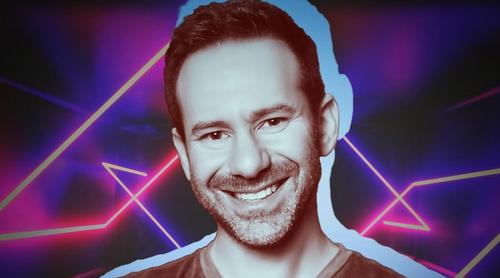 প্রয়াত রাদভিনস্কিকে নীল দুনিয়ার মার্ক জাকারবার্গ আখ্যা দেয়া হয় কেন?