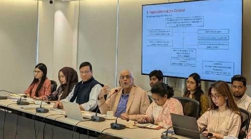 পে স্কেল নিয়ে সিদ্ধান্ত নিতে নতুন কমিশন দরকার: ড. দেবপ্রিয় ভট্টাচার্য