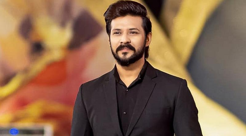 গ্রাম থেকে ফিরে নতুন প্রস্তুতিতে নিরব, ঈদে আসছেন বড় পর্দায়