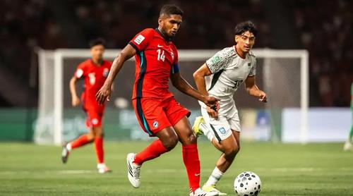 ডিফেন্সের ভুলে সিঙ্গাপুরে পিছিয়ে বাংলাদেশ