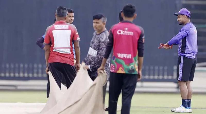 মে দিবসে গ্রাউন্ডস্টাফসহ শ্রমজীবী মানুষদের প্রতি শ্রদ্ধা জানালেন লিটন