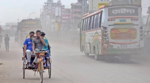 বায়ুদূষণে আজ শীর্ষে লাহোর, ঢাকার বাতাসও অস্বাস্থ্যকর