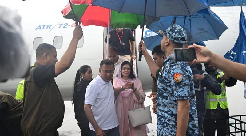 বৃষ্টি উপেক্ষা করেই শাহজালাল মাজারের পথে প্রধানমন্ত্রী