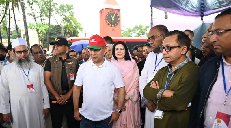 আমি কথা বললে শ্বশুরবাড়ির লোকদের শুনতে হবে: প্রধানমন্ত্রী