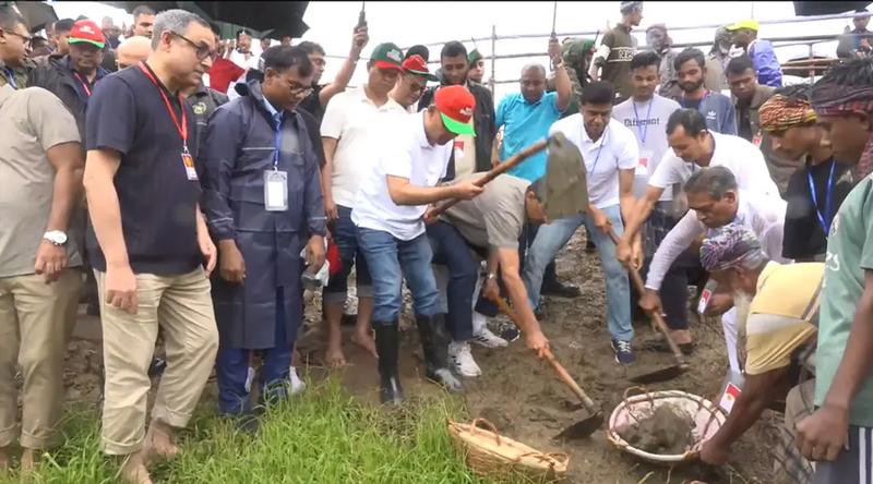 সিলেটের বাসিয়া নদীর পুনঃখনন কাজের উদ্বোধন করলেন প্রধানমন্ত্রী