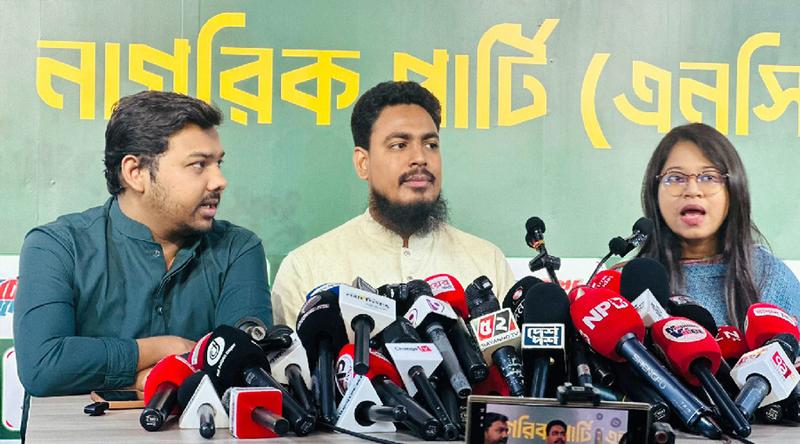 দাম বৃদ্ধির পর তেলপাম্পে যানবাহনের লাইন উধাও নিয়ে প্রশ্ন আখতারের