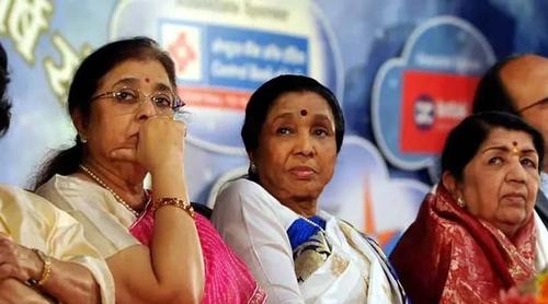 নেই লতা-আশা, 'খুব একা লাগে', শূন্যতায় দিন কাটছে উষা মঙ্গেশকরের