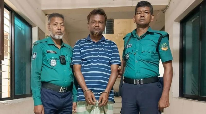 রংপুরে সাবেক বাণিজ্যমন্ত্রী টিপু মুনশির ‘পোষ্যপুত্র’ গ্রেপ্তার