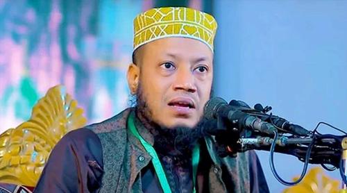 ফেসবুক পোস্টে আমির হামজার অভিযোগ
