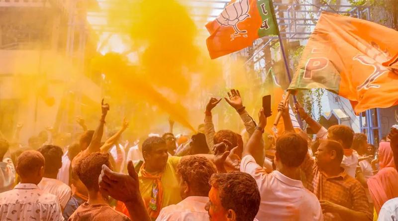 রবীন্দ্রনাথ ঠাকুরের জন্মবার্ষিকীর দিন নতুন মুখ্যমন্ত্রীর শপথ পশ্চিমবঙ্গে